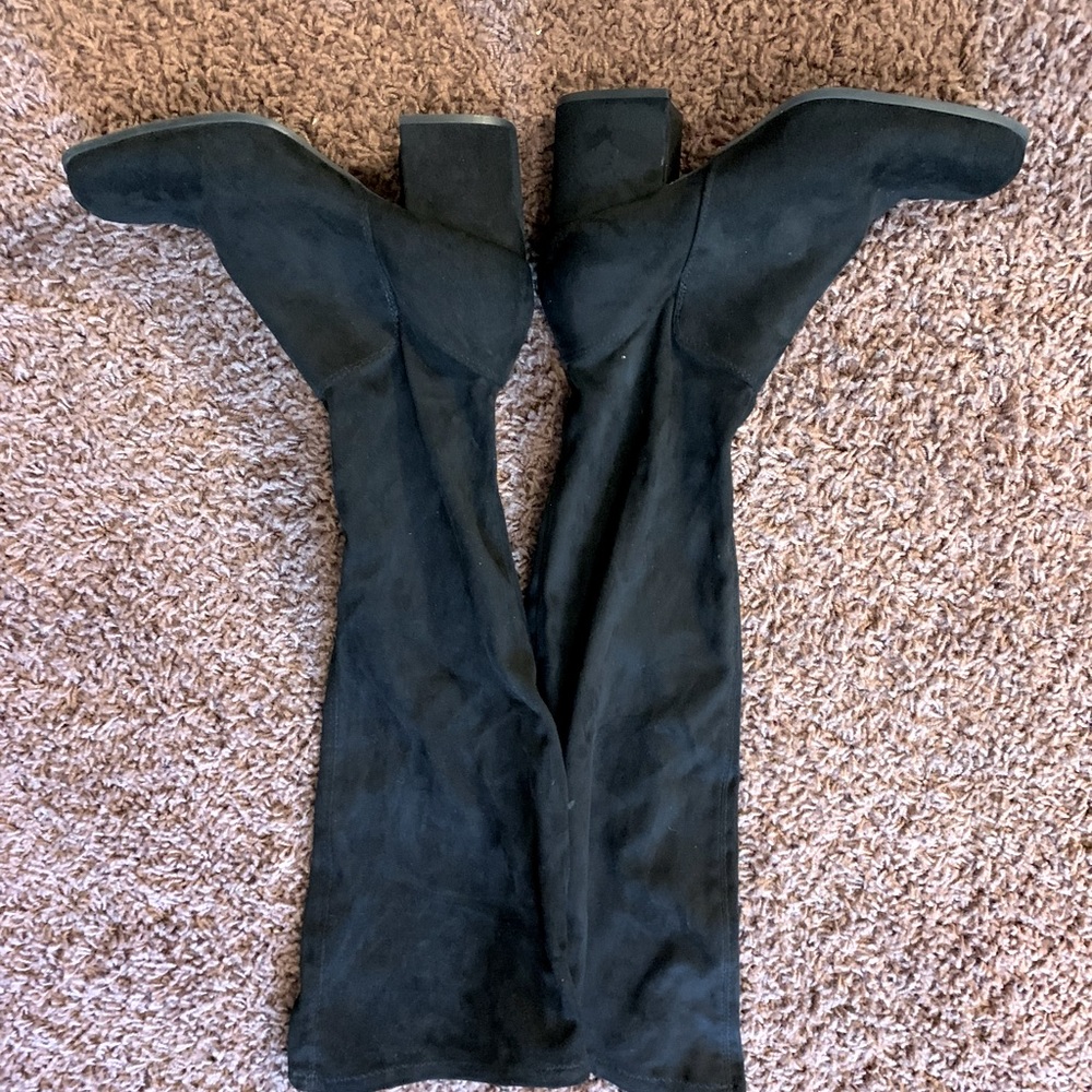 Black high heal boots